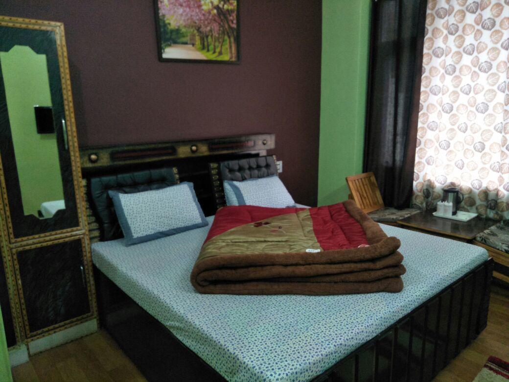 Banjār Hotel Mansarovar מראה חיצוני תמונה